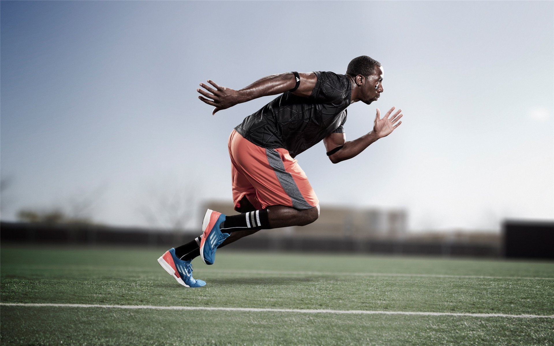 环湖徒步与观鸟比赛 联合野保组织记录候鸟迁徙